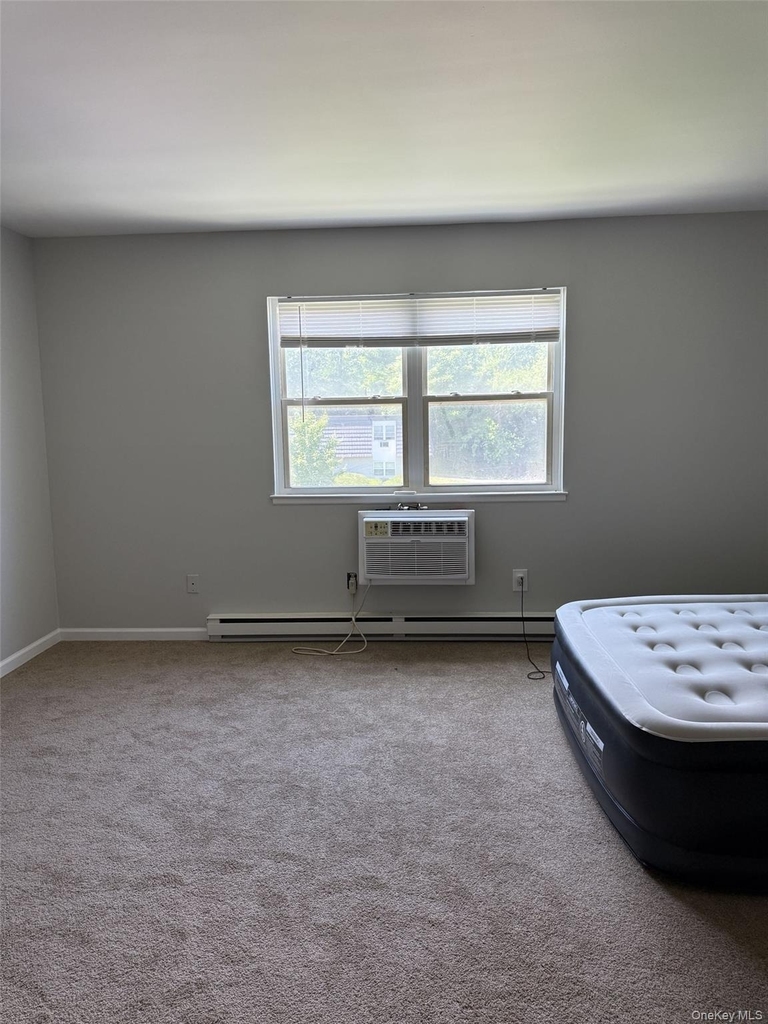 18 White Gate Drive - Photo 3
