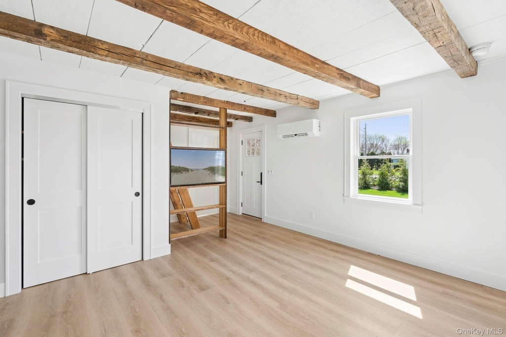 5075 Main Road - Photo 5