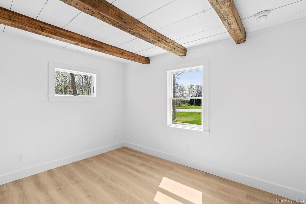 5075 Main Road - Photo 8