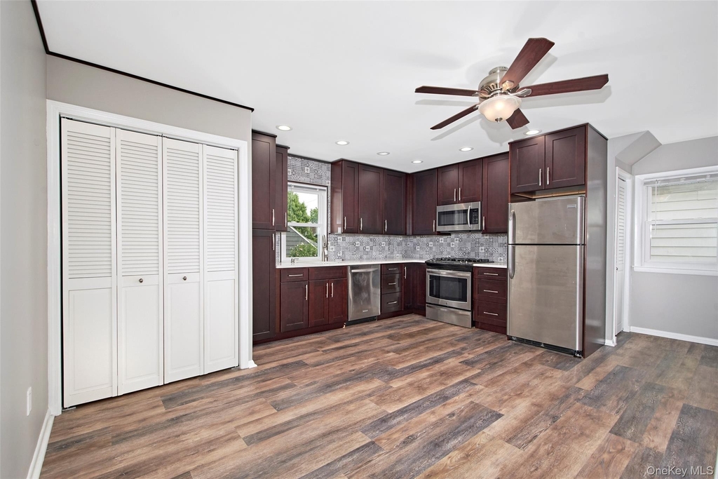 407 Union Avenue - Photo 3