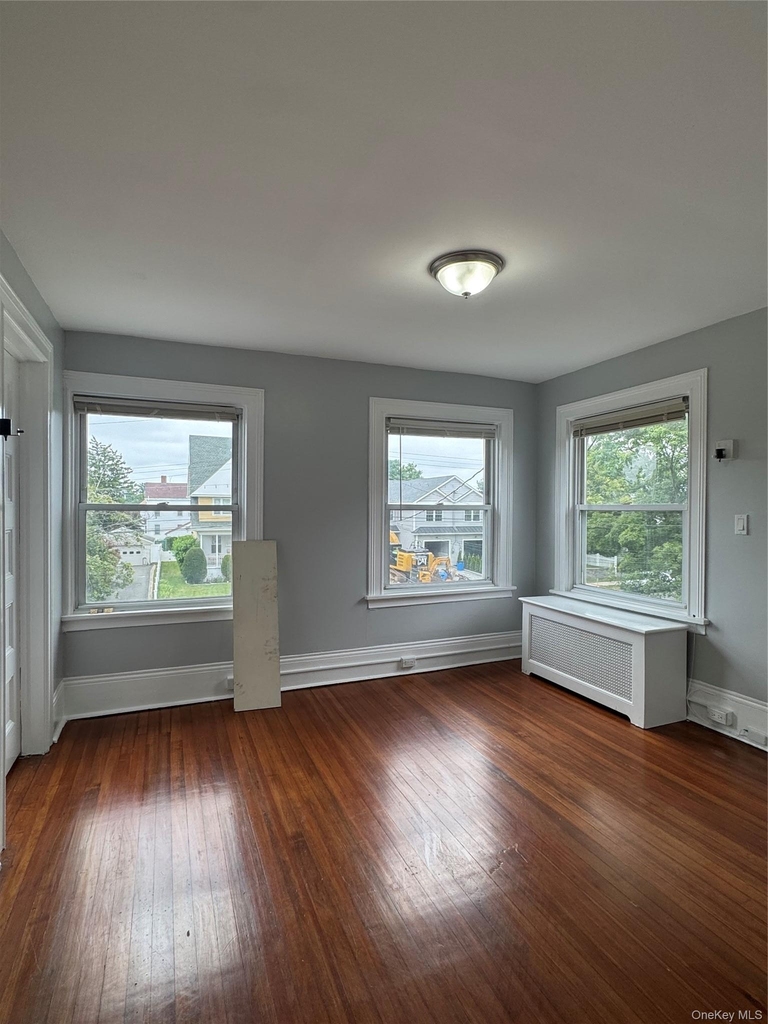 210 Elm Street - Photo 3