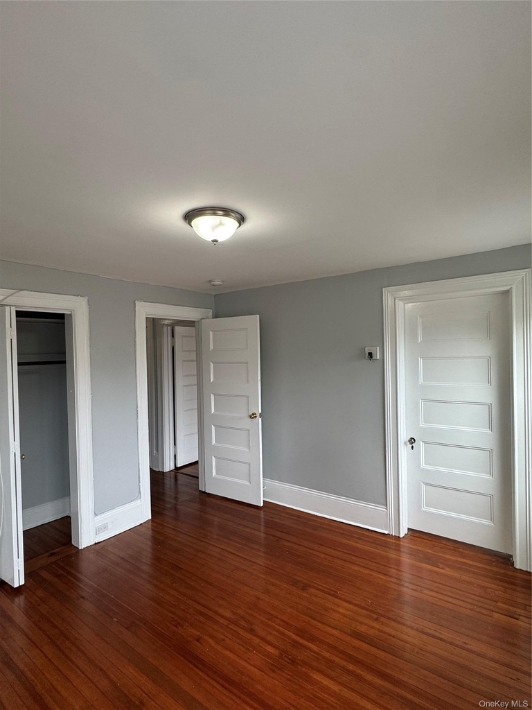 210 Elm Street - Photo 4