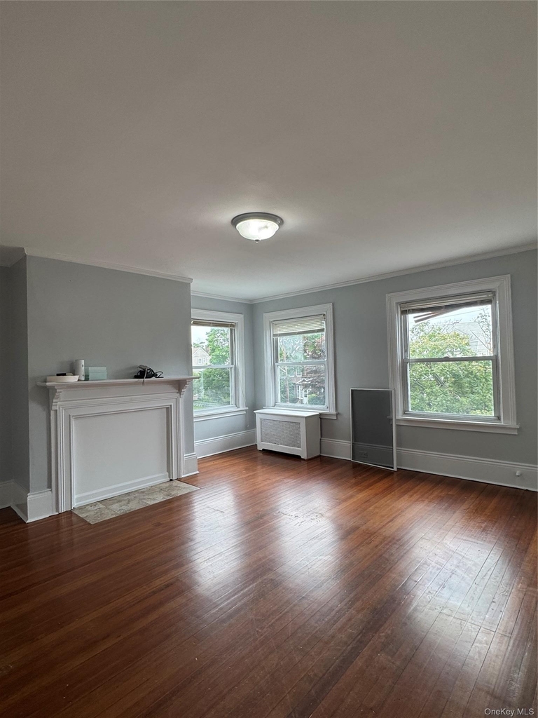 210 Elm Street - Photo 5