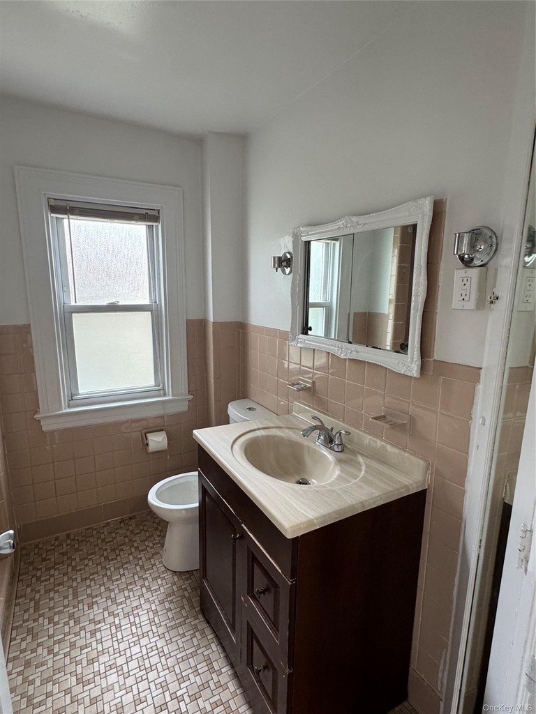 210 Elm Street - Photo 2