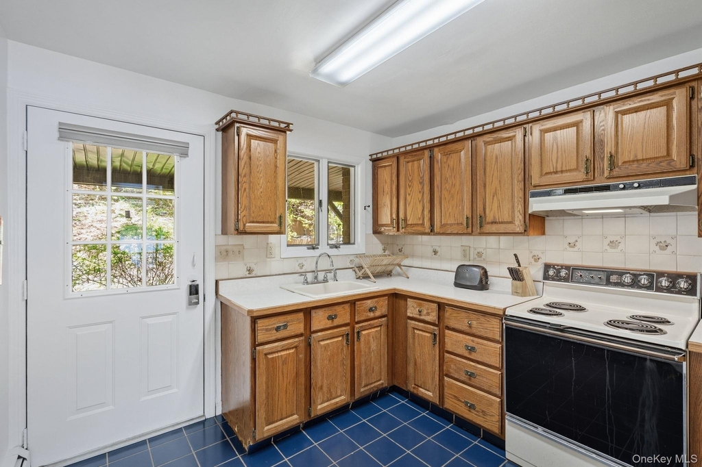 194 Jersey Avenue - Photo 3