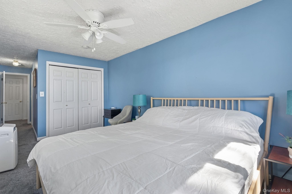 194 Jersey Avenue - Photo 15