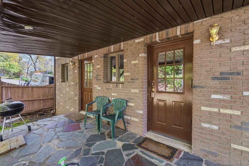 194 Jersey Avenue - Photo 1