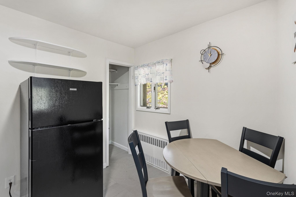 194 Jersey Avenue - Photo 3
