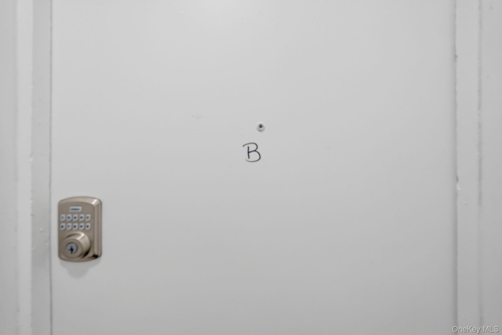194 Jersey Avenue - Photo 1