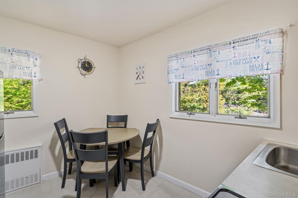 194 Jersey Avenue - Photo 4