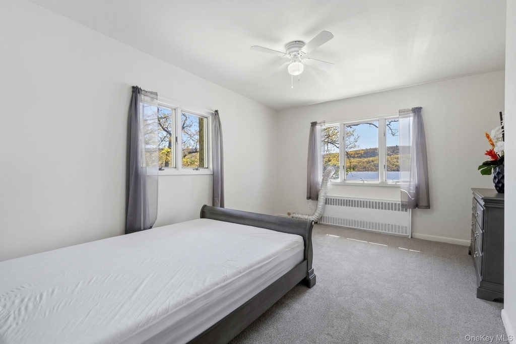 194 Jersey Avenue - Photo 11