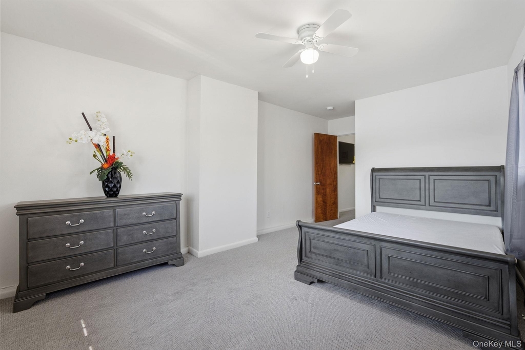 194 Jersey Avenue - Photo 9