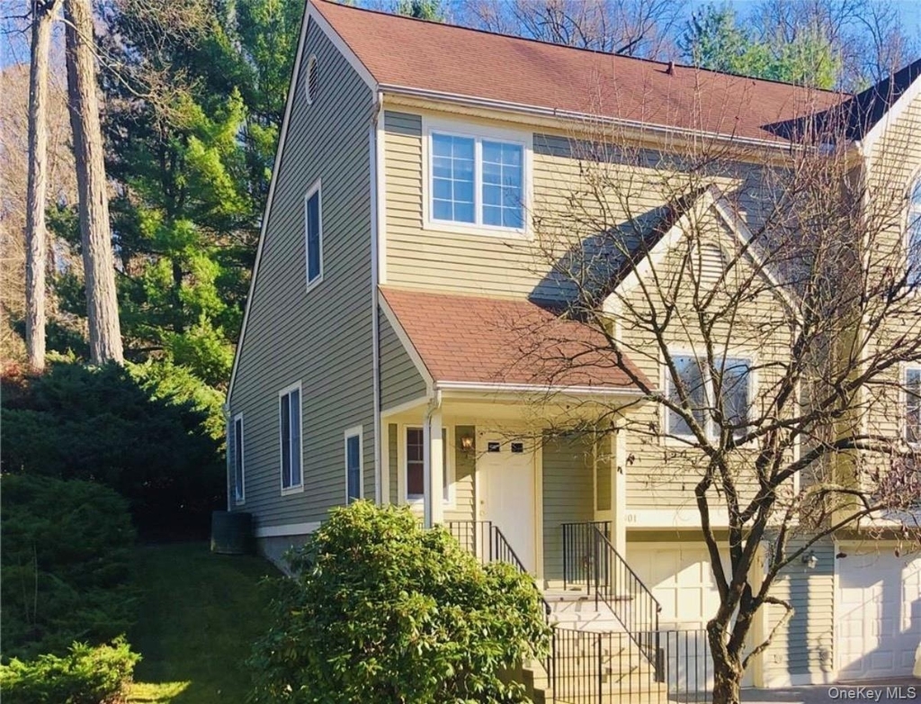 301 Kensington Way - Photo 1