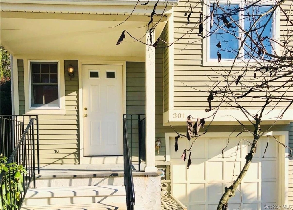 301 Kensington Way - Photo 2