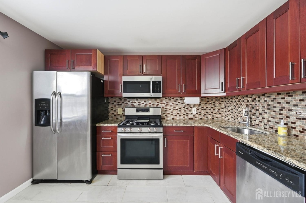 294 Dorset Court - Photo 16