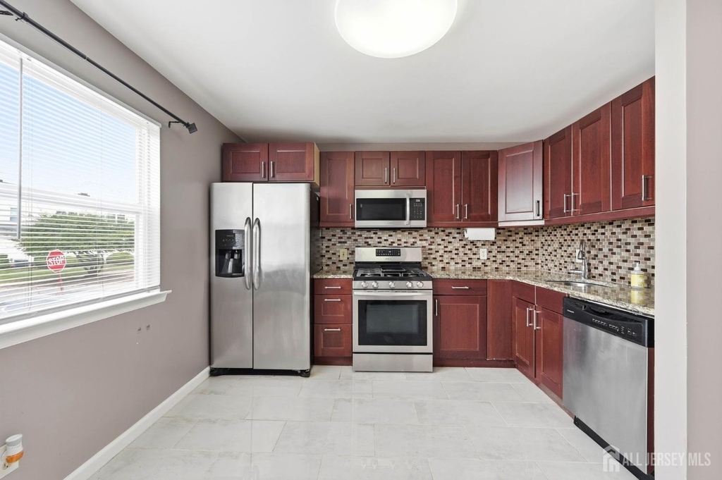 294 Dorset Court - Photo 15