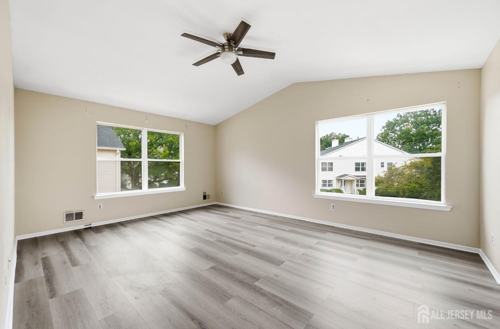 294 Dorset Court - Photo 22