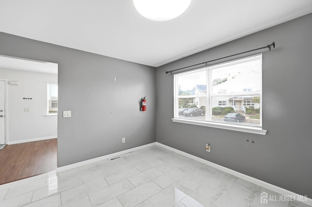 294 Dorset Court - Photo 18