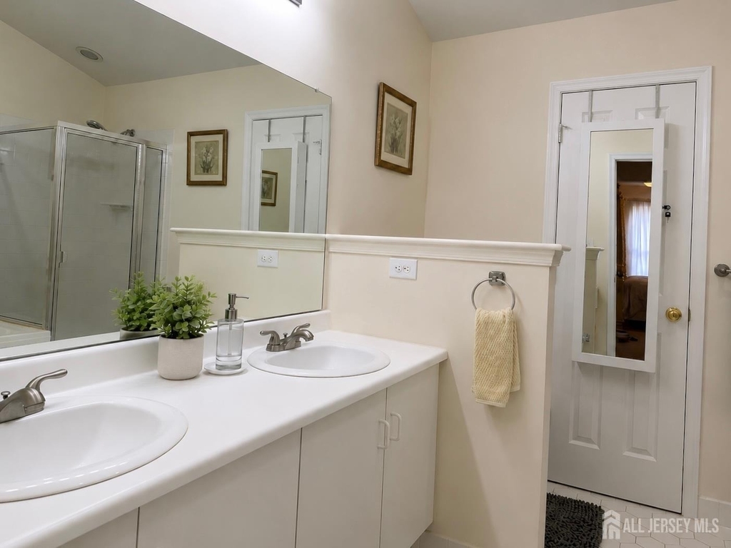353 Cynthia Lane - Photo 21