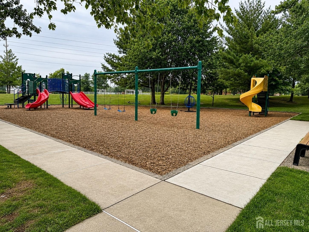 353 Cynthia Lane - Photo 20
