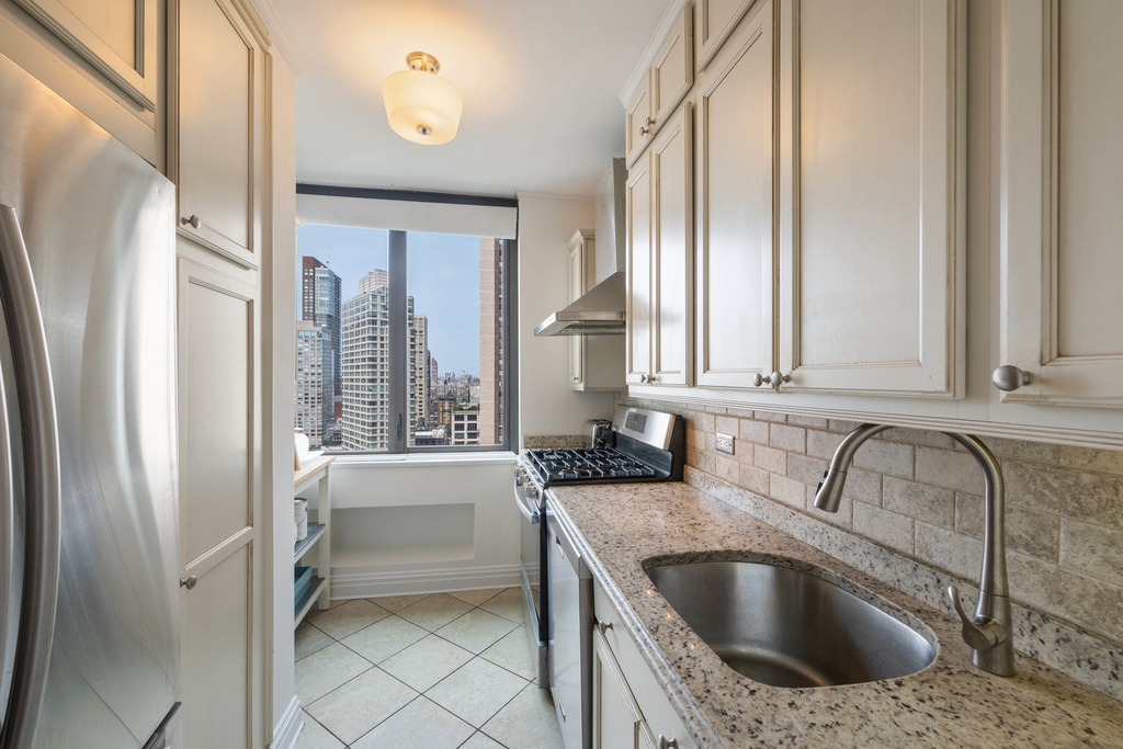62 W 62nd Street - Photo 1