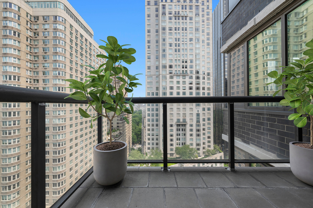 62 W 62nd Street - Photo 5