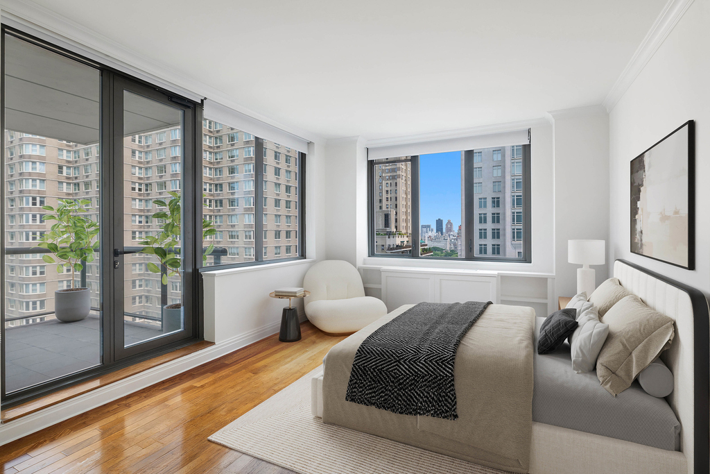 62 W 62nd Street - Photo 2