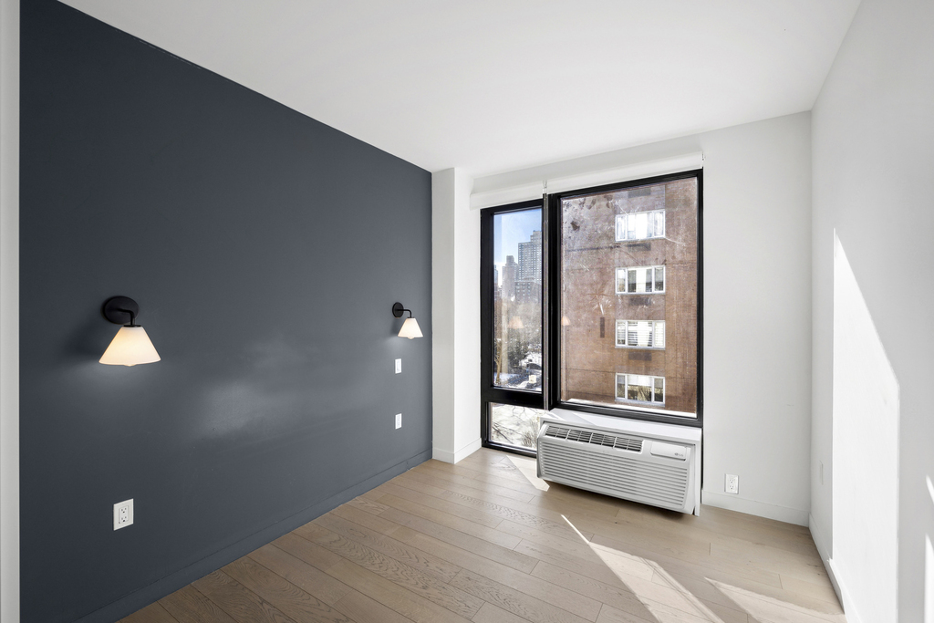 181 E 101st Street - Photo 6