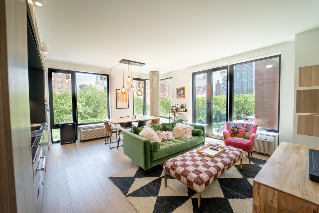 181 E 101st Street - Photo 0
