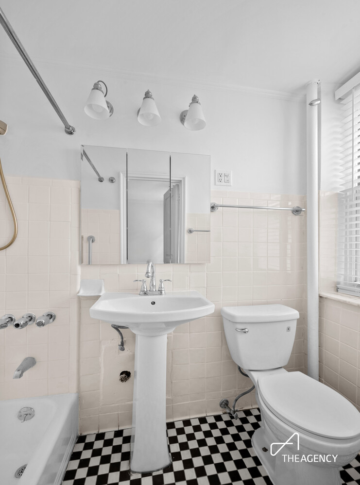 151 E 20th Street - Photo 4
