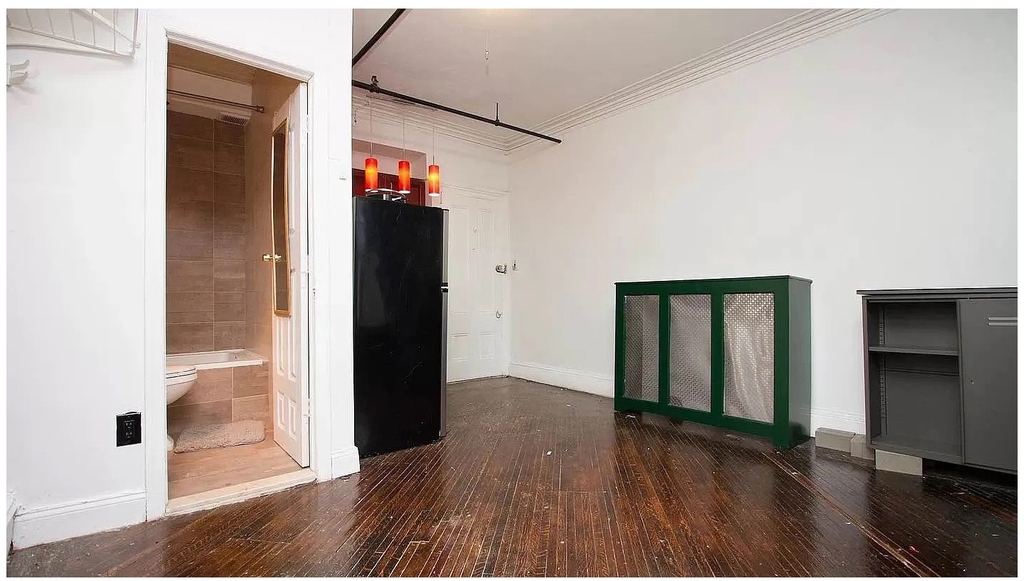 351 Washington Avenue - Photo 2