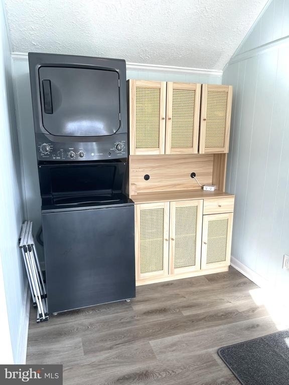 221 Madison Street - Photo 8