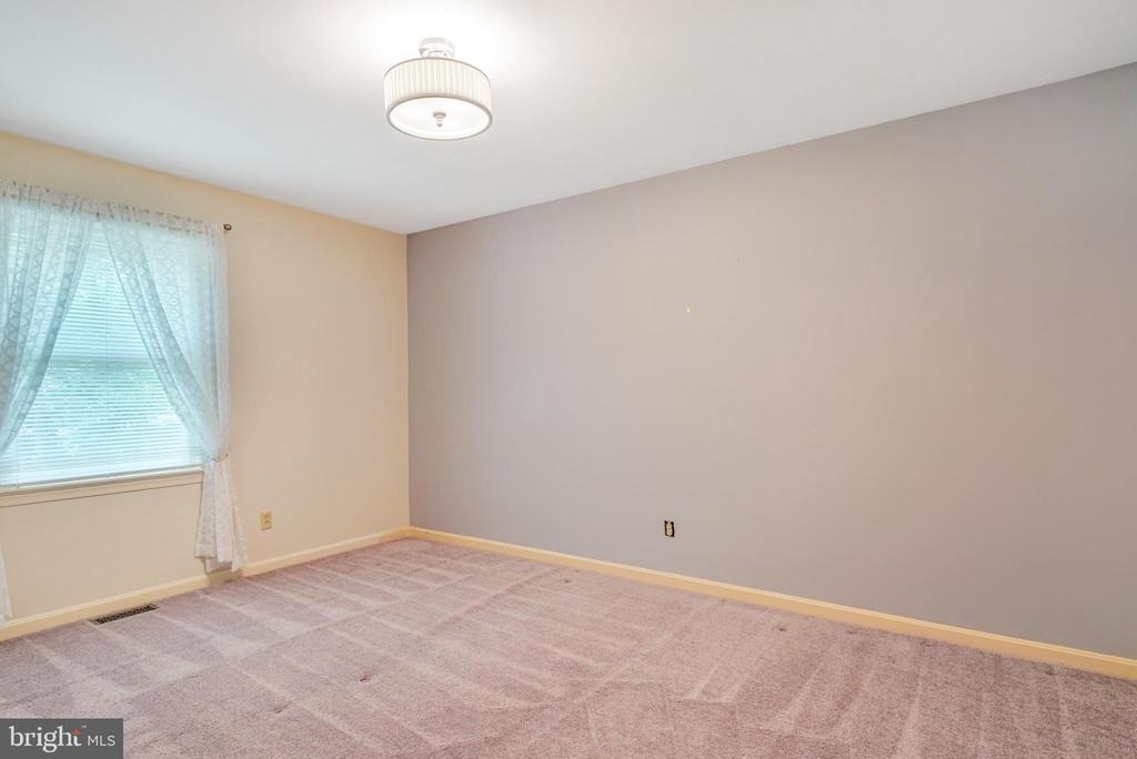 2 Adam Court - Photo 28
