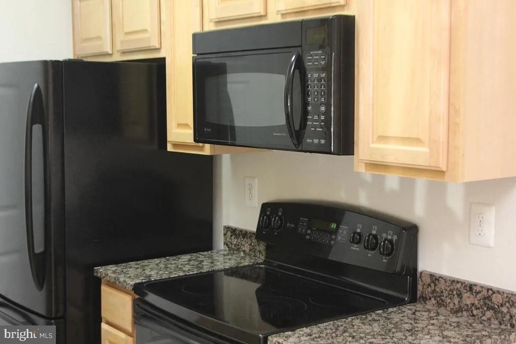1591 Spring Gate Drive - Photo 4