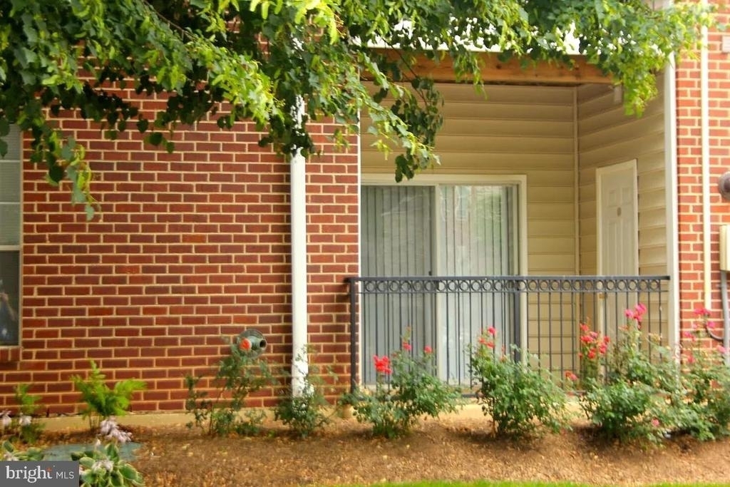 1591 Spring Gate Drive - Photo 3