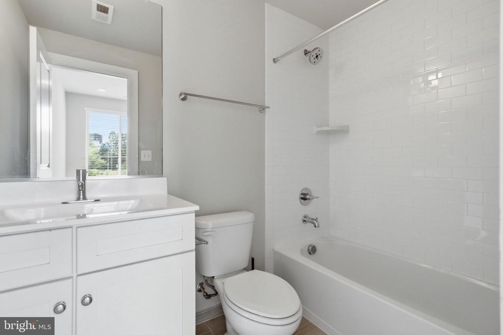 14566 Lake Vista Drive - Photo 5