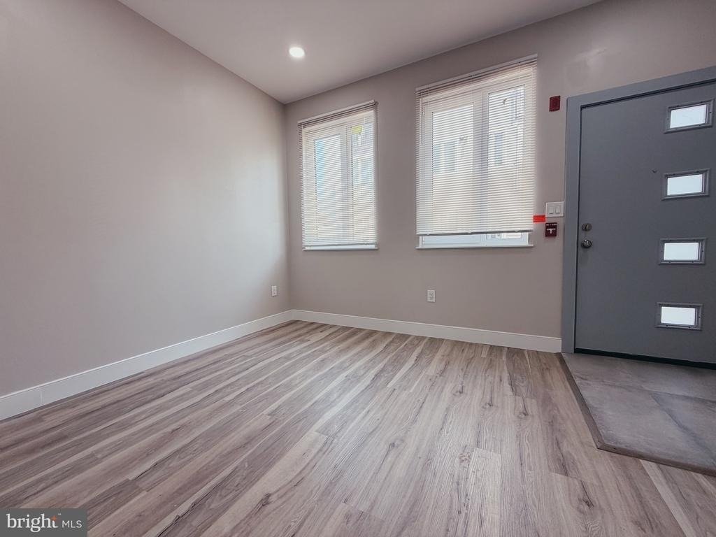 2720 W Thompson Street - Photo 5