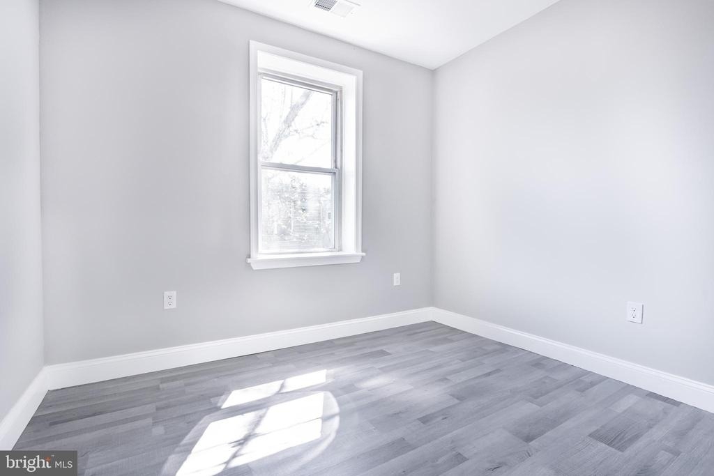 1927 S Norwood Street - Photo 10