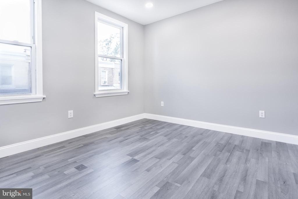 1927 S Norwood Street - Photo 8