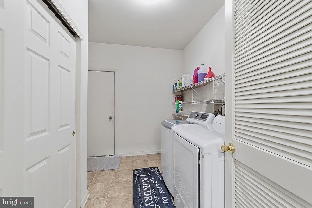 537 Riggs Avenue - Photo 9