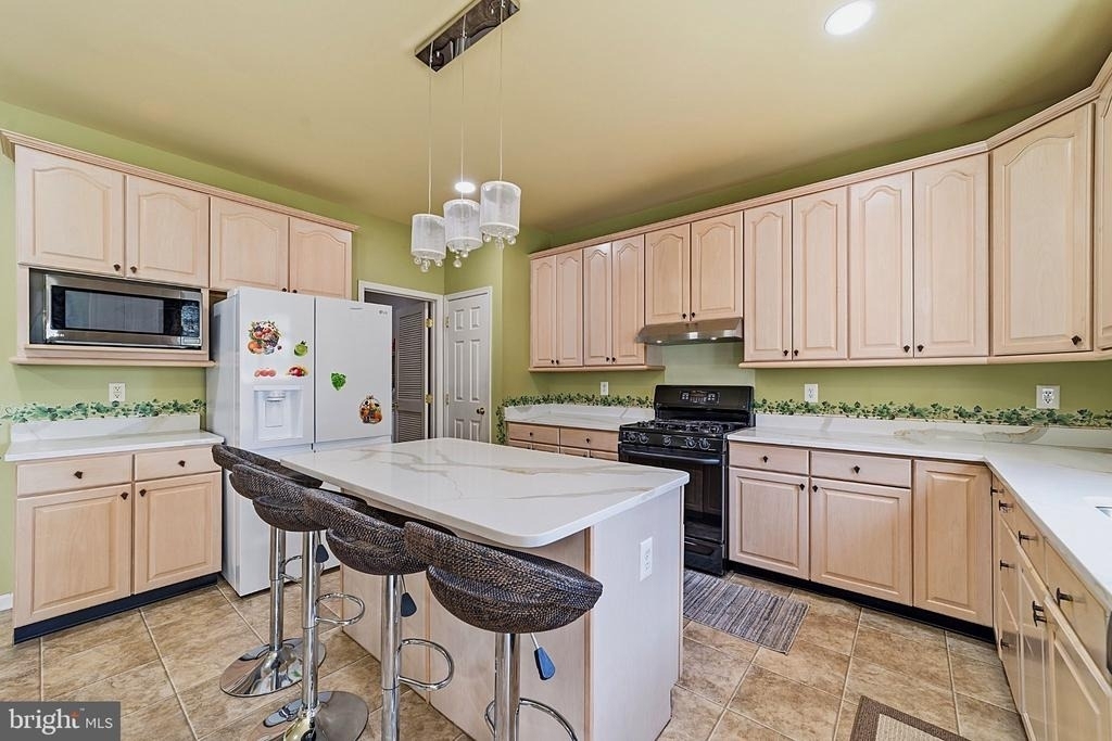 537 Riggs Avenue - Photo 6