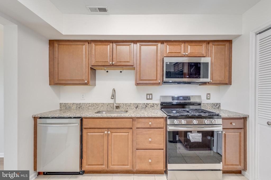 3704 Fenwick Lane - Photo 14