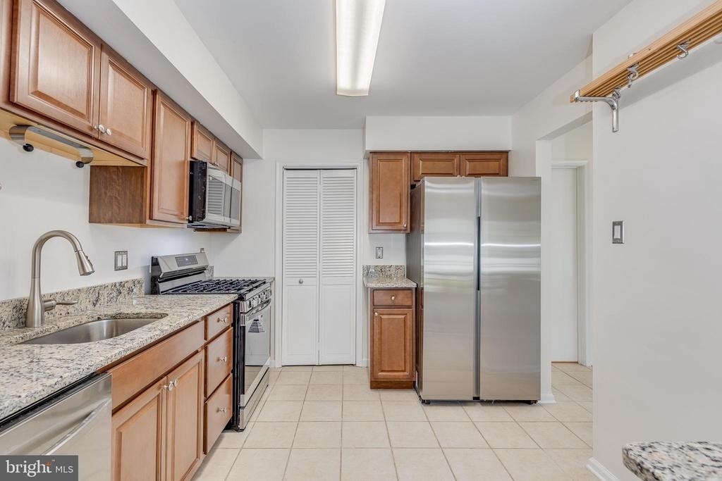 3704 Fenwick Lane - Photo 13