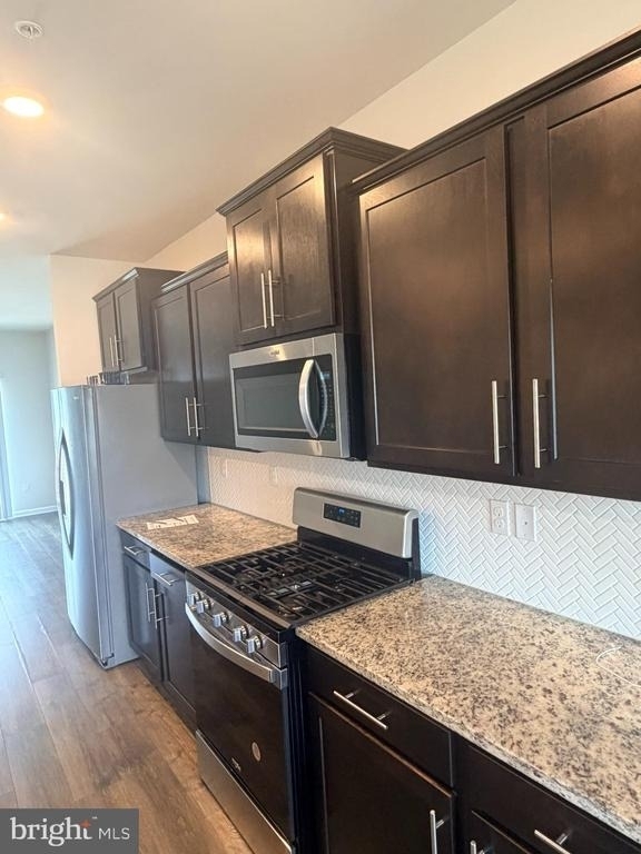 6504 Bullrush Court - Photo 2