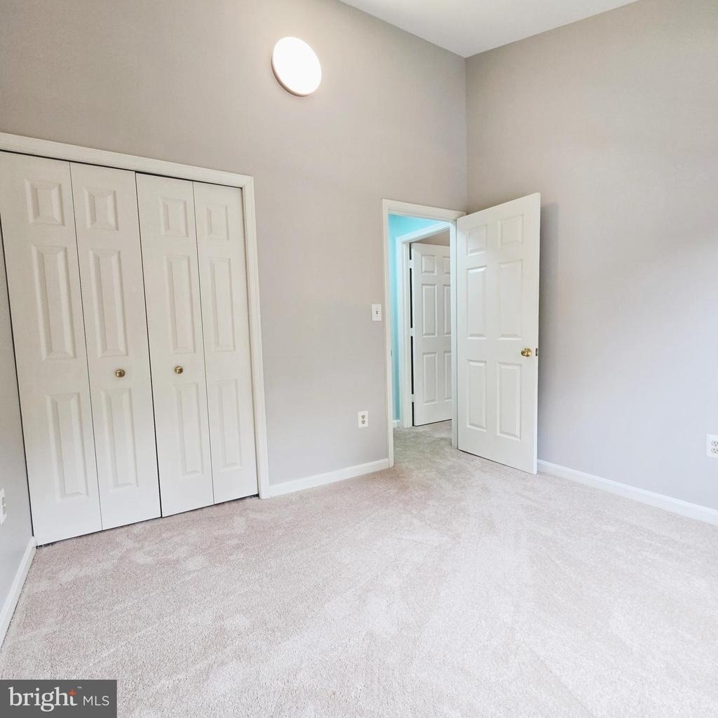 20011 Placid Lake Terrace - Photo 24