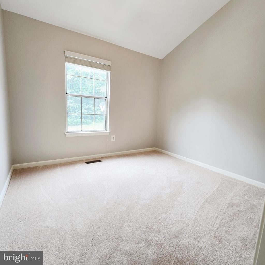 20011 Placid Lake Terrace - Photo 25