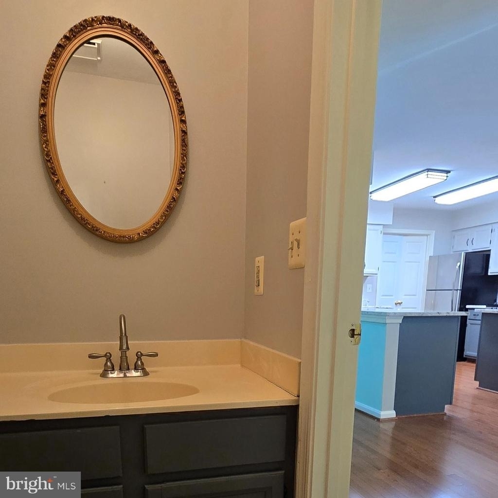 20011 Placid Lake Terrace - Photo 10
