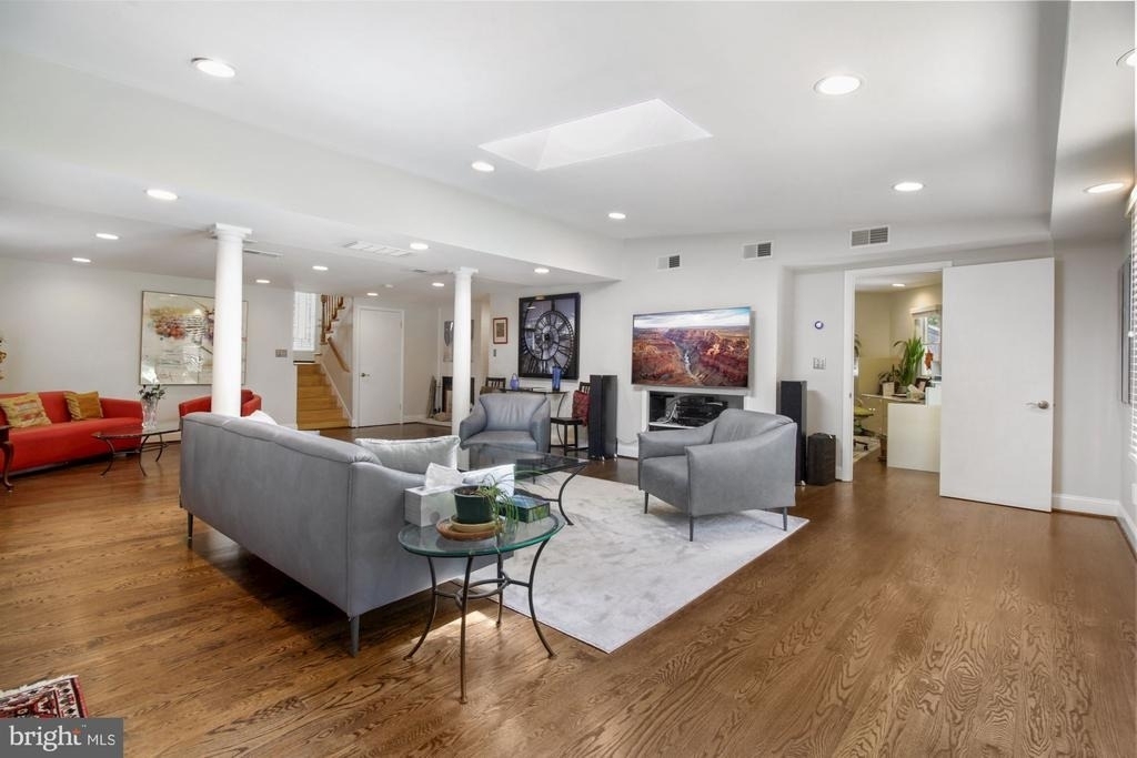 9504 Wadsworth Drive - Photo 34