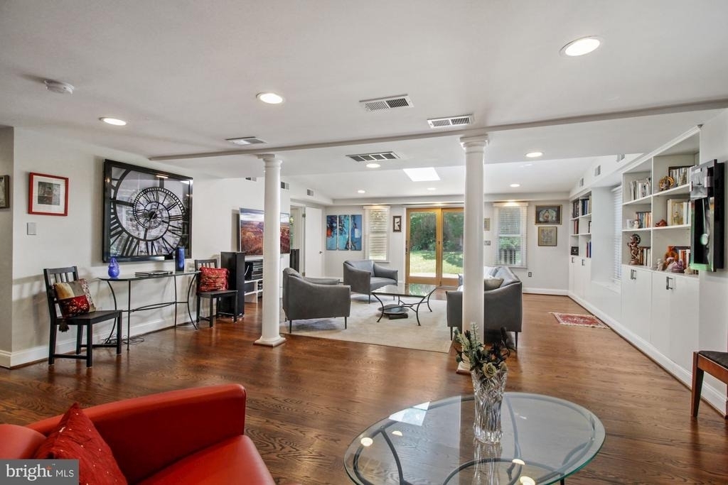 9504 Wadsworth Drive - Photo 32