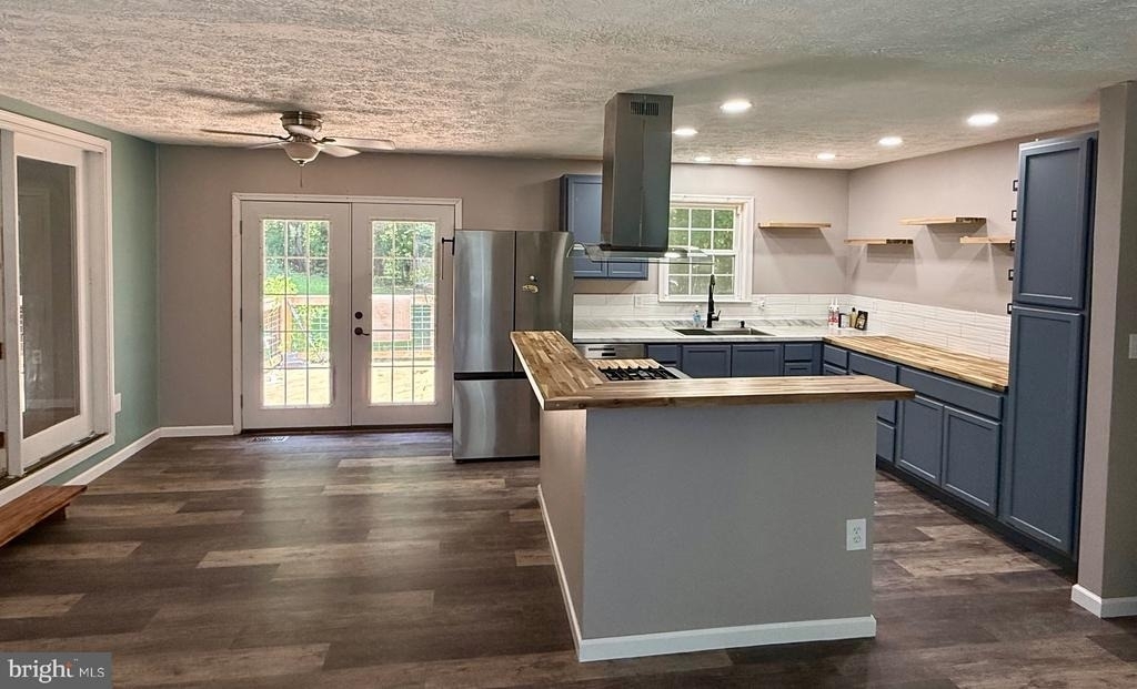 3745 Hunting Creek Road - Photo 2
